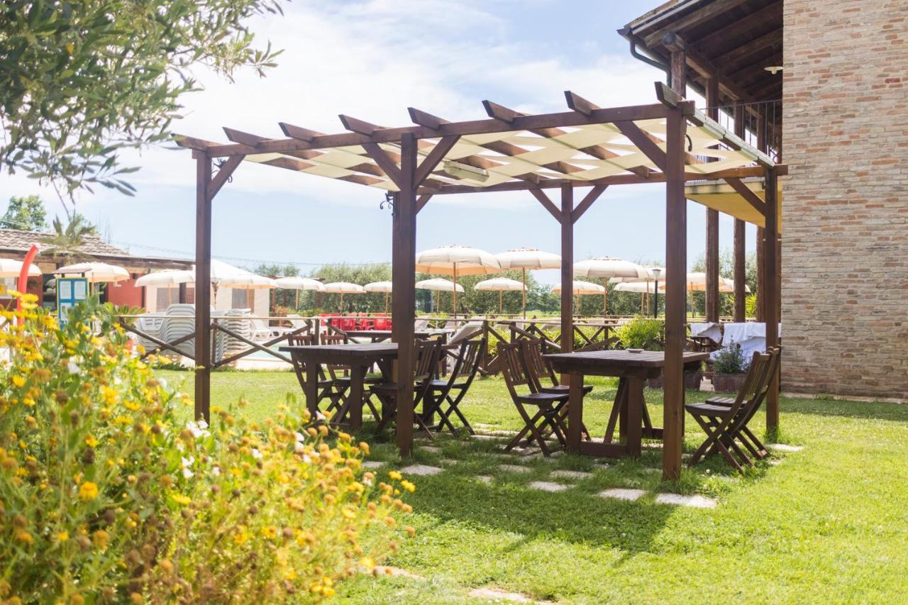 Casale Del Conero Aparthotel Porto Recanati Bagian luar foto