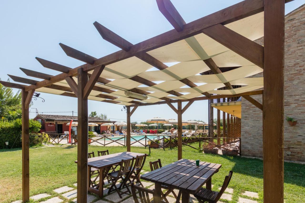 Casale Del Conero Aparthotel Porto Recanati Bagian luar foto